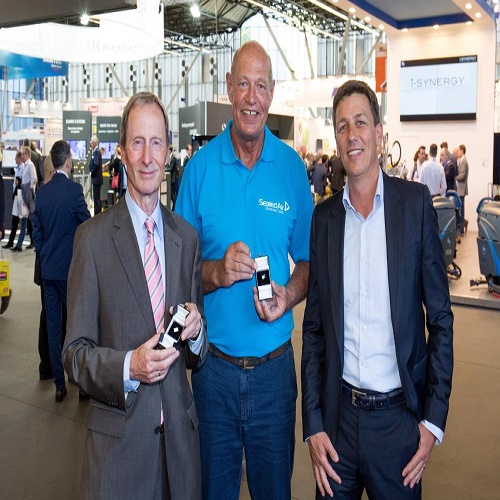 VSR eert ‘leden van verdienste’ met zilveren speld